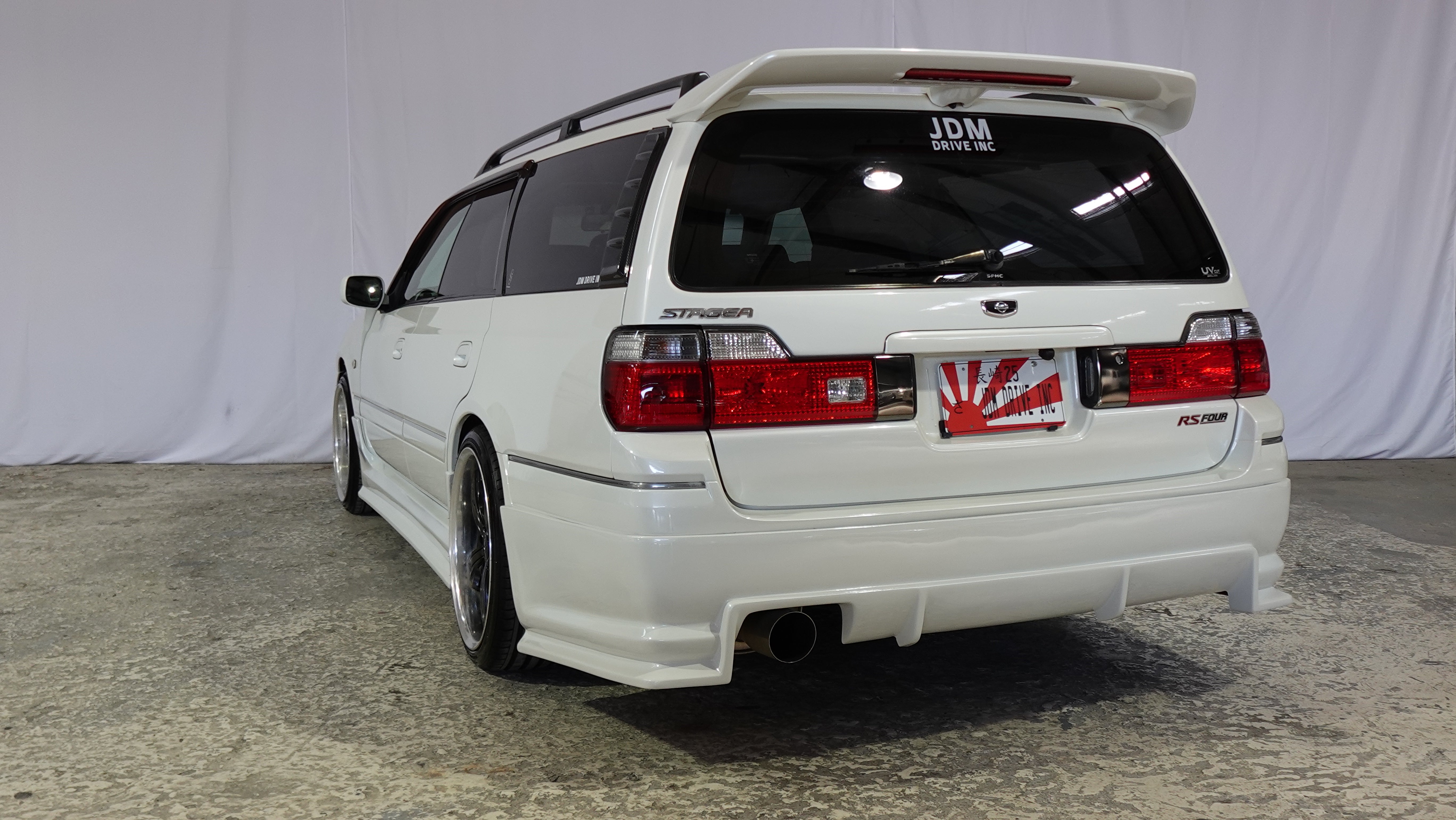 1999 Nissan Stagea RS-Four AWD GTR Front end