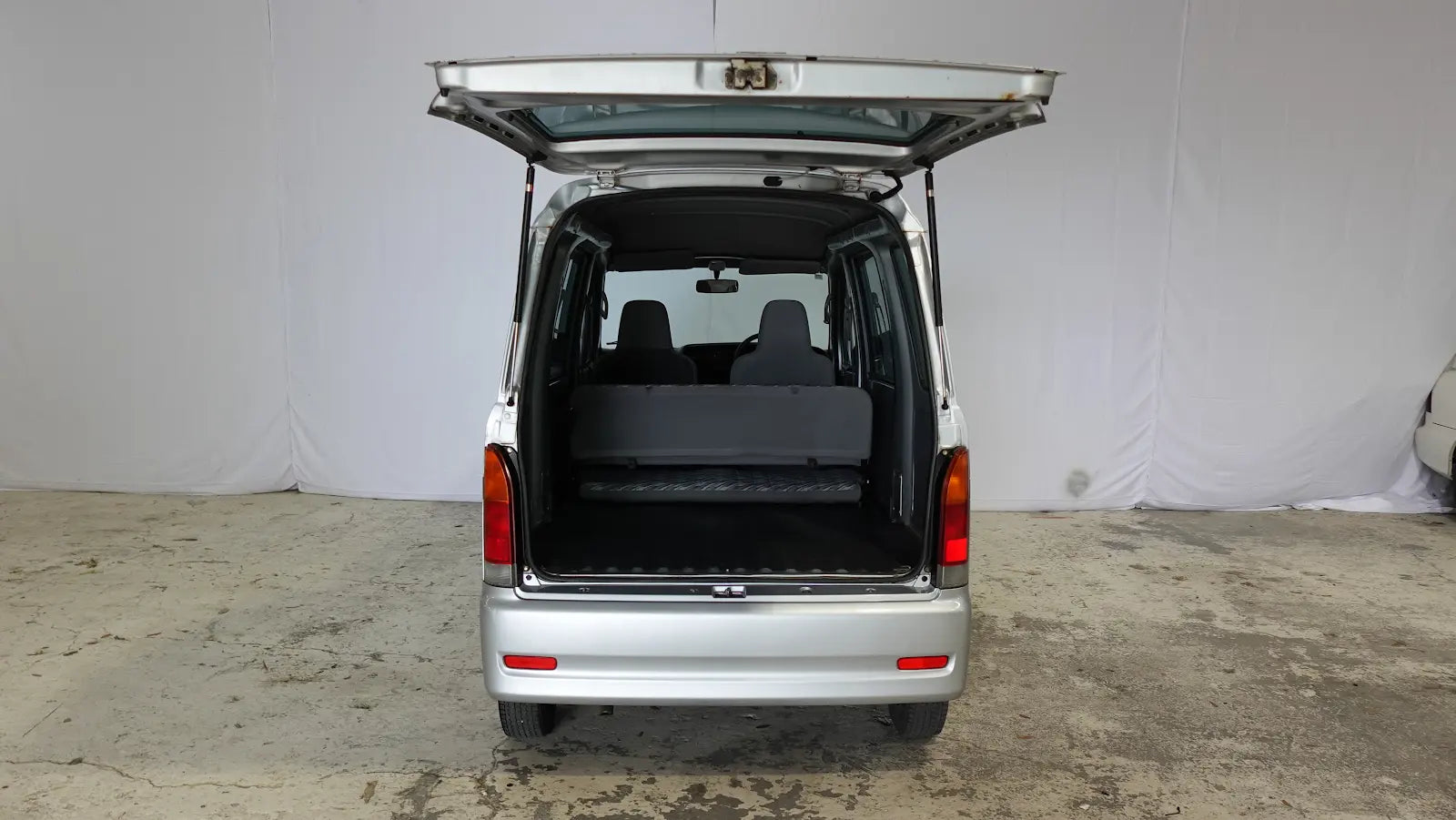 2001 Daihatsu Hijet Van