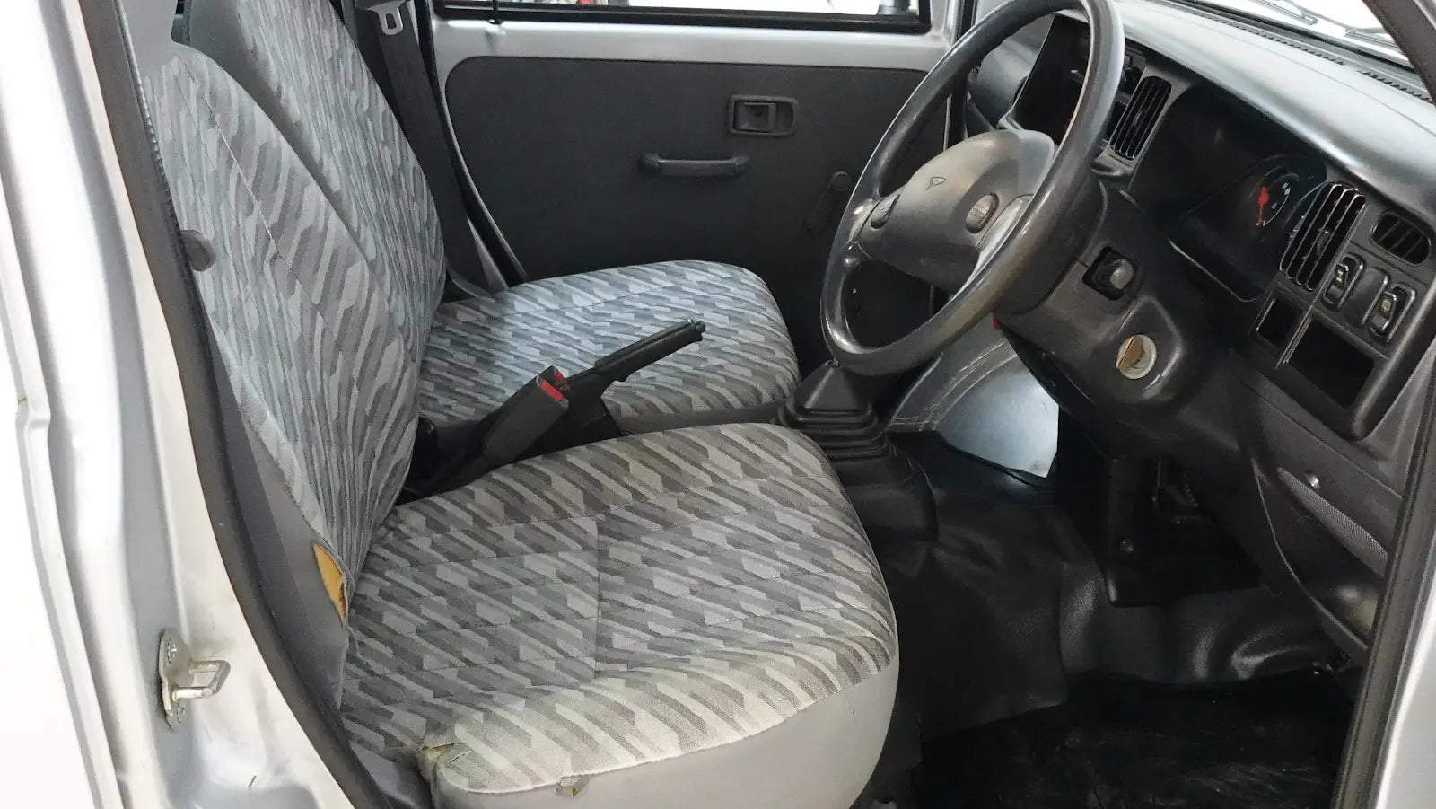 2001 Daihatsu Hijet Van